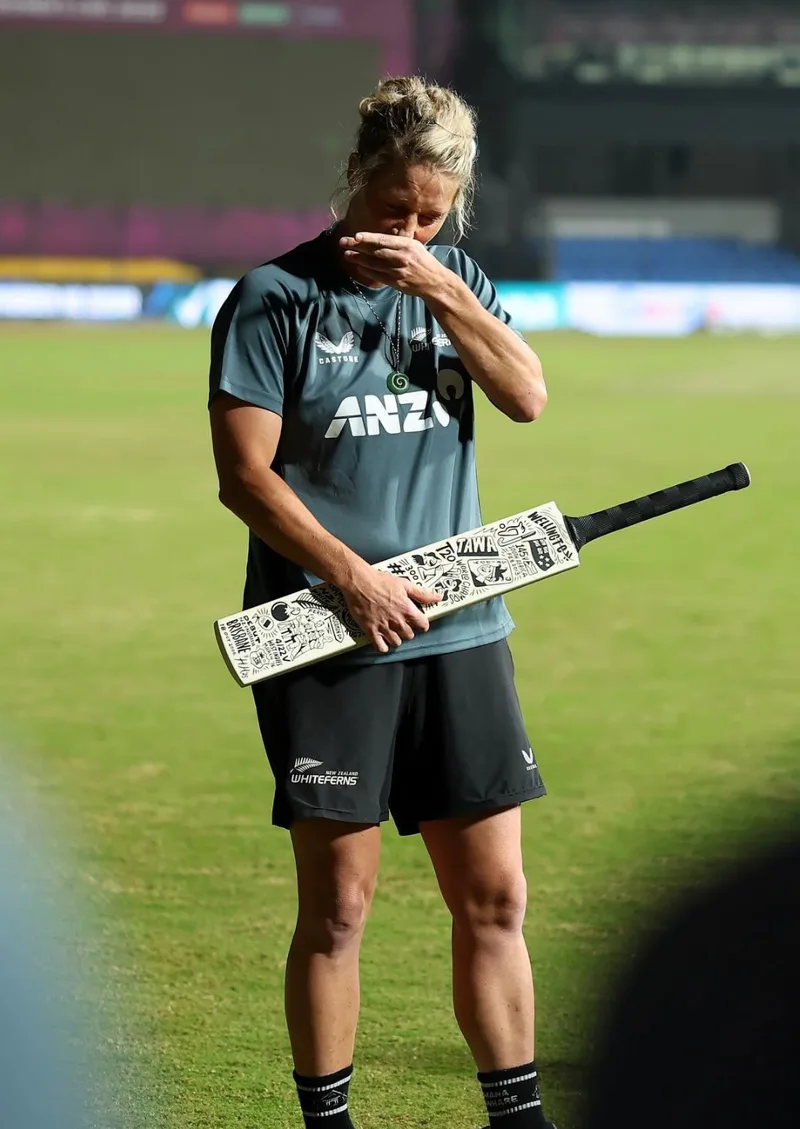 Cricket bat